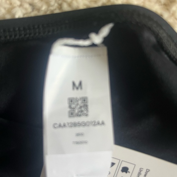 Onyx Coast Bikini NWT - size medium - Picture 5 of 7